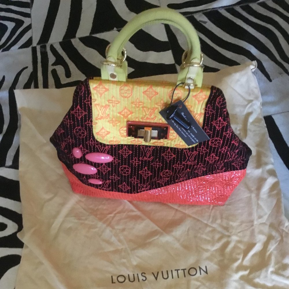 Louis Vuitton 2008 Motard style BAg new $8500.00 - Picture 3 of 5